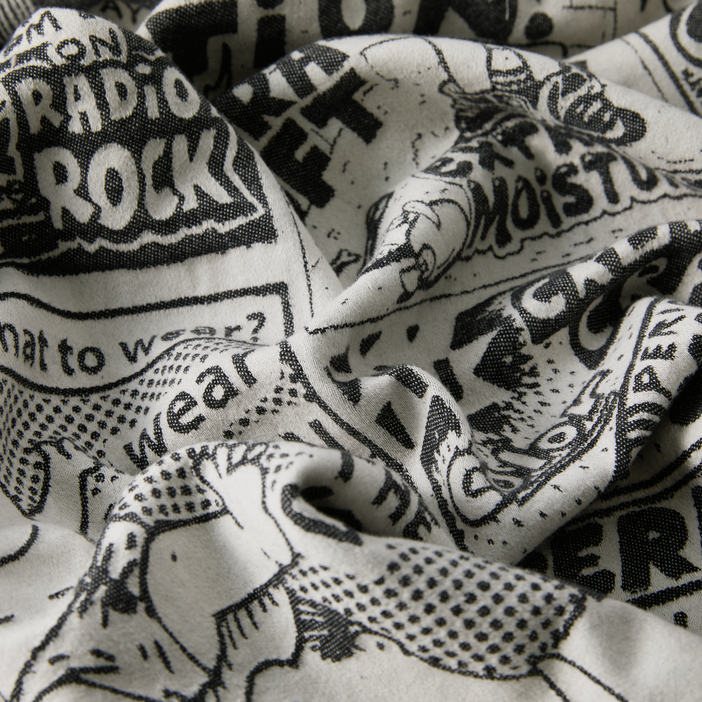 POLAR SKATE - Picnic Blanket Newspaper