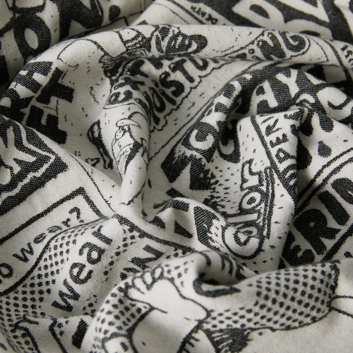 POLAR SKATE - Picnic Blanket Newspaper