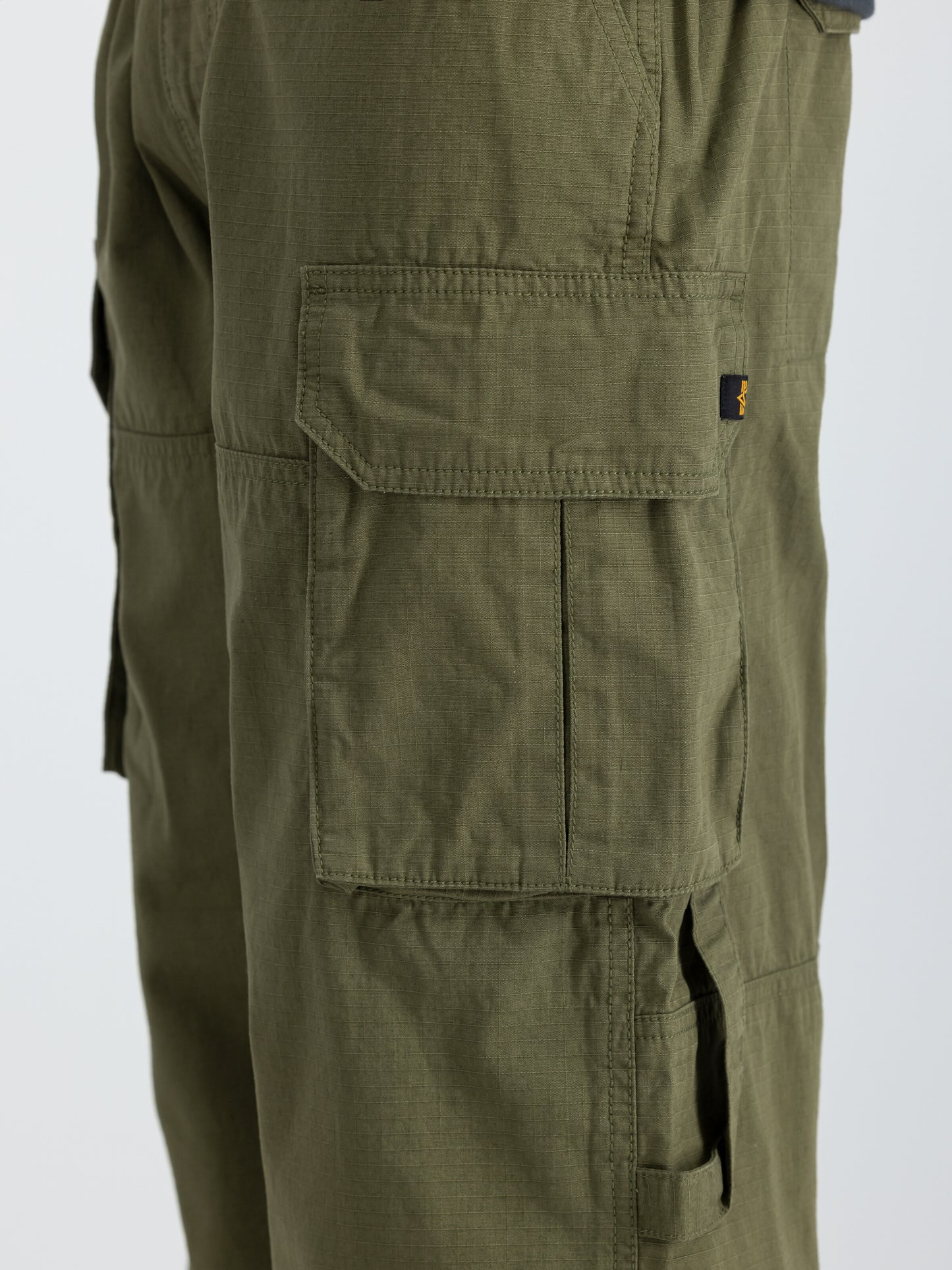 ALPHA INDUSTRIES - Ripstop Patchwork Pant Dark Olive