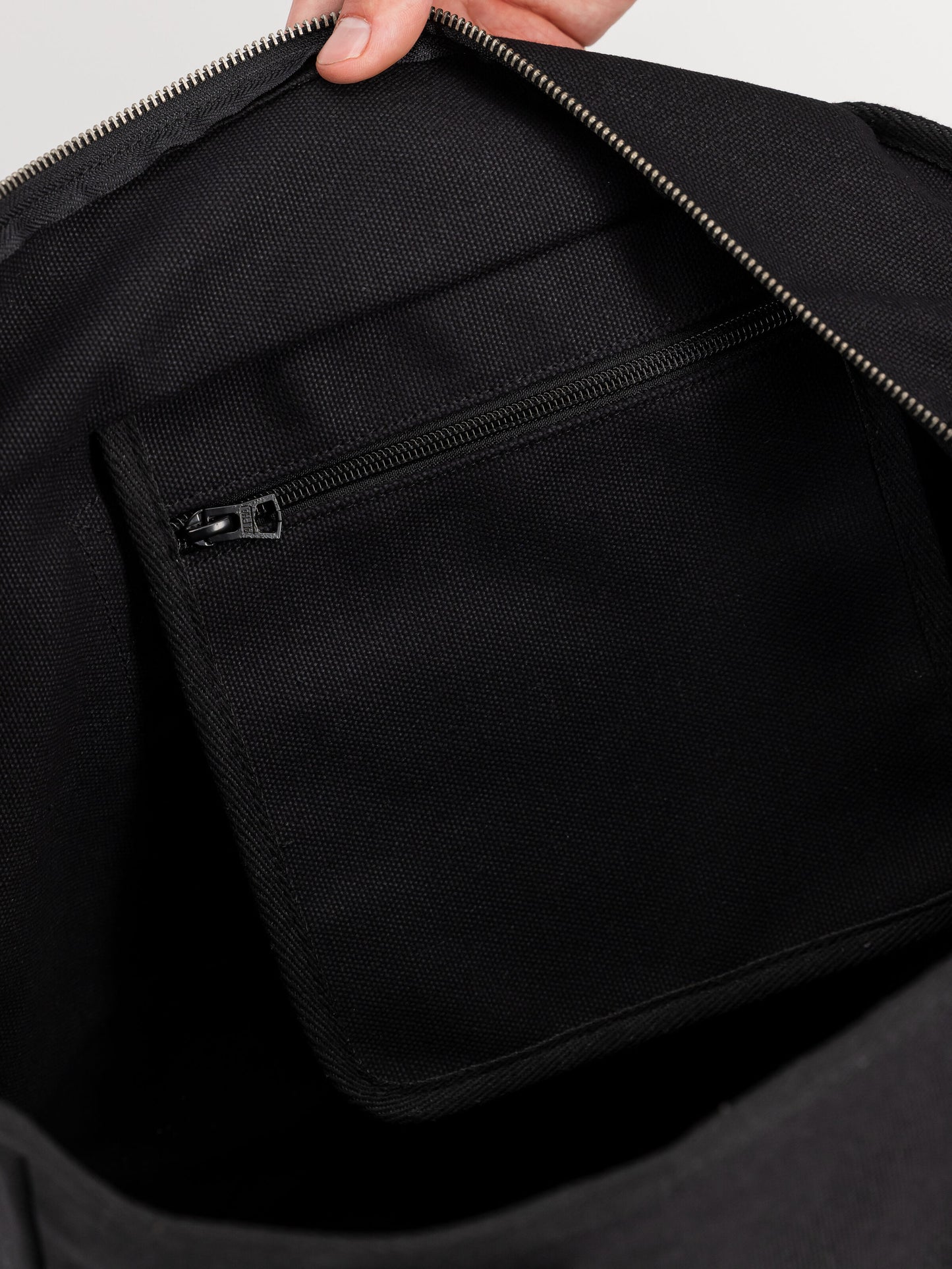 ALPHA INDUSTRIES - Studio Tote Large Bag Black