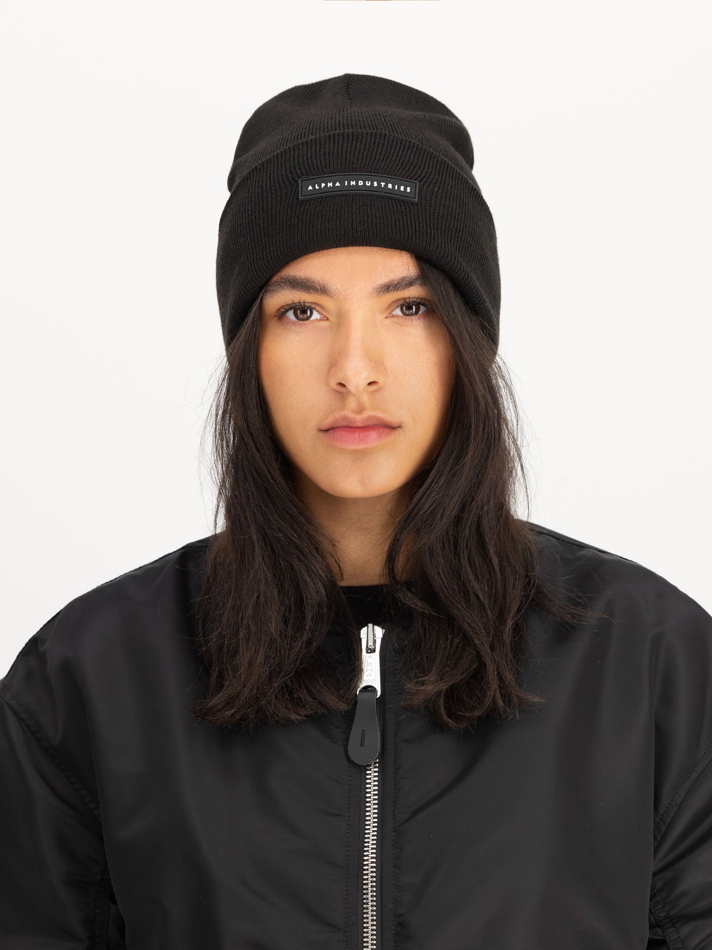ALPHA INDUSTRIES - Rubber Logo Beanie Black