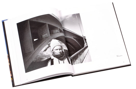 DOKUMENT 1207 - Graff Books