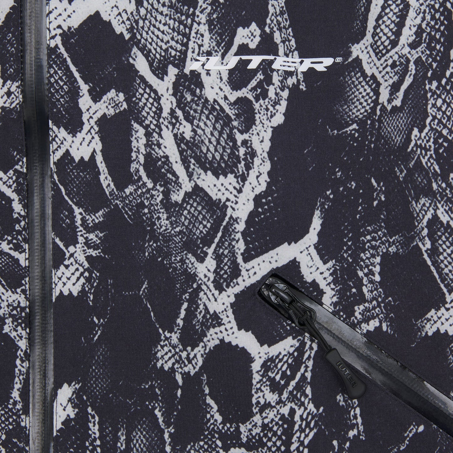 IUTER - Ally Taped Jacket Snakeskin