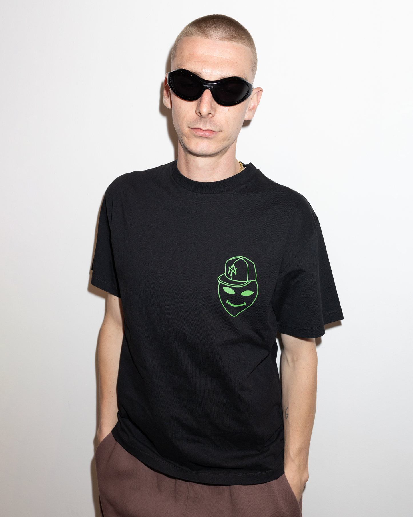 NO PROBLEMO - Alien Dude T-Shirt Black