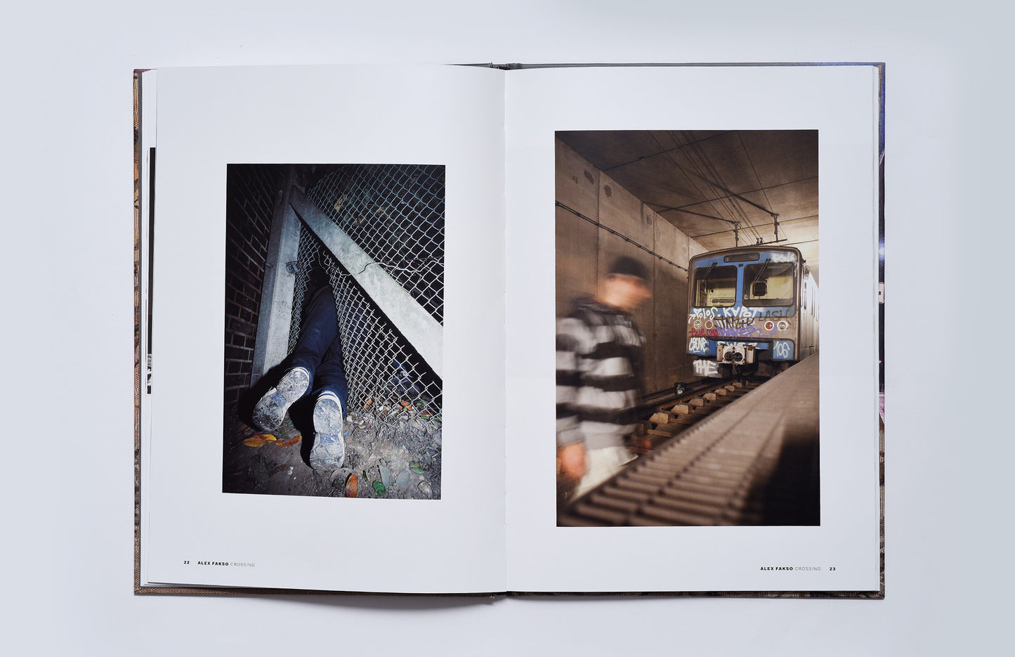 FAKSO CROSSING - Graff Books